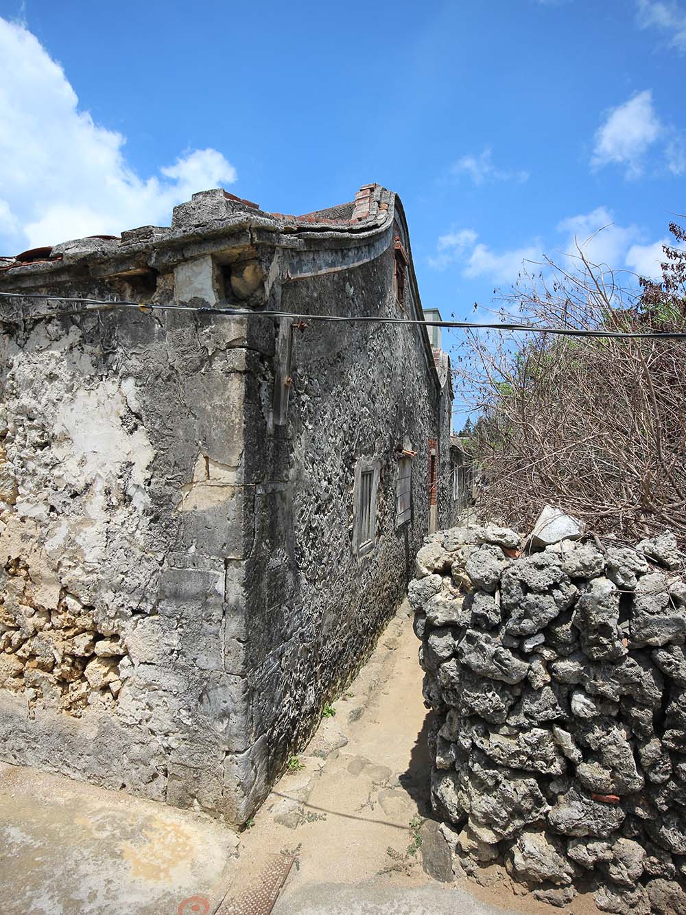 呂公派呂戊辰故宅港子村〇號
