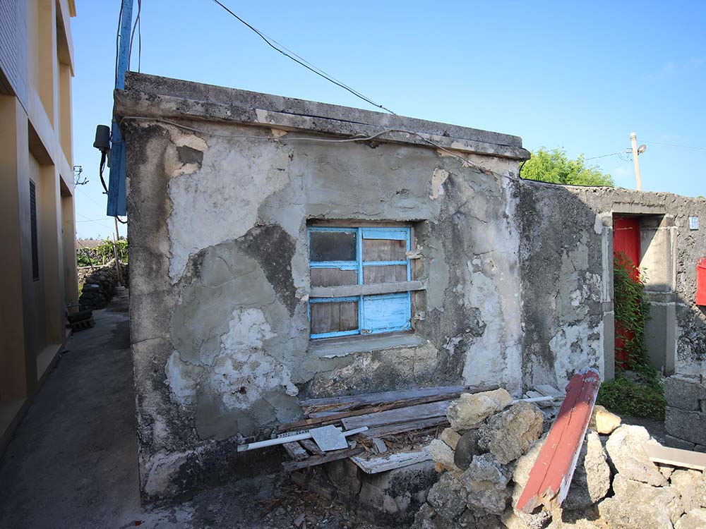 梁氏祖厝岐頭村〇號