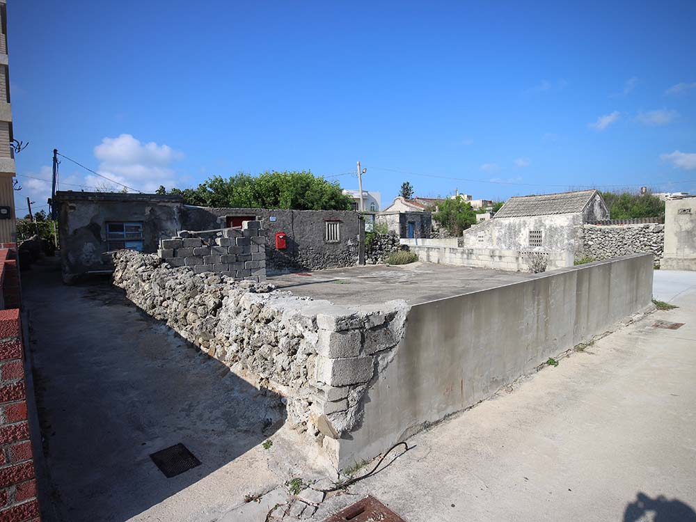 梁氏祖厝岐頭村〇號