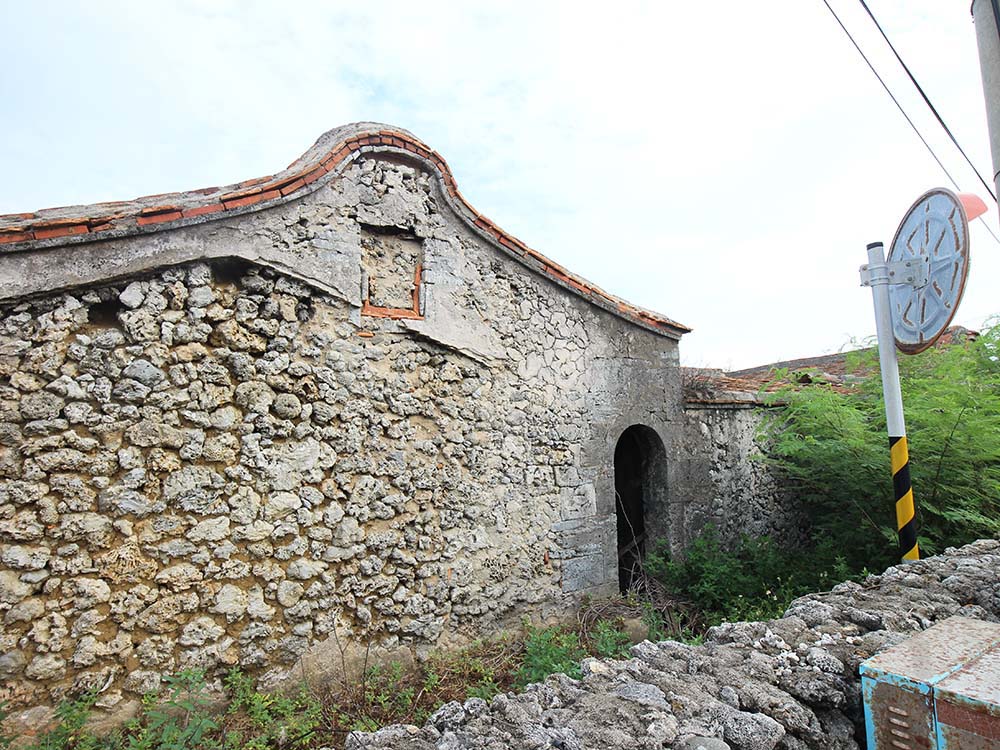 薛氏三合院通梁村〇號