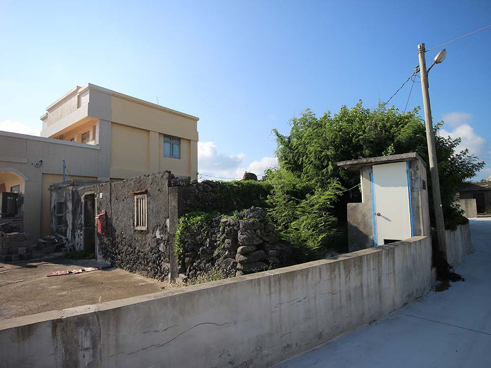 梁氏祖厝岐頭村〇號