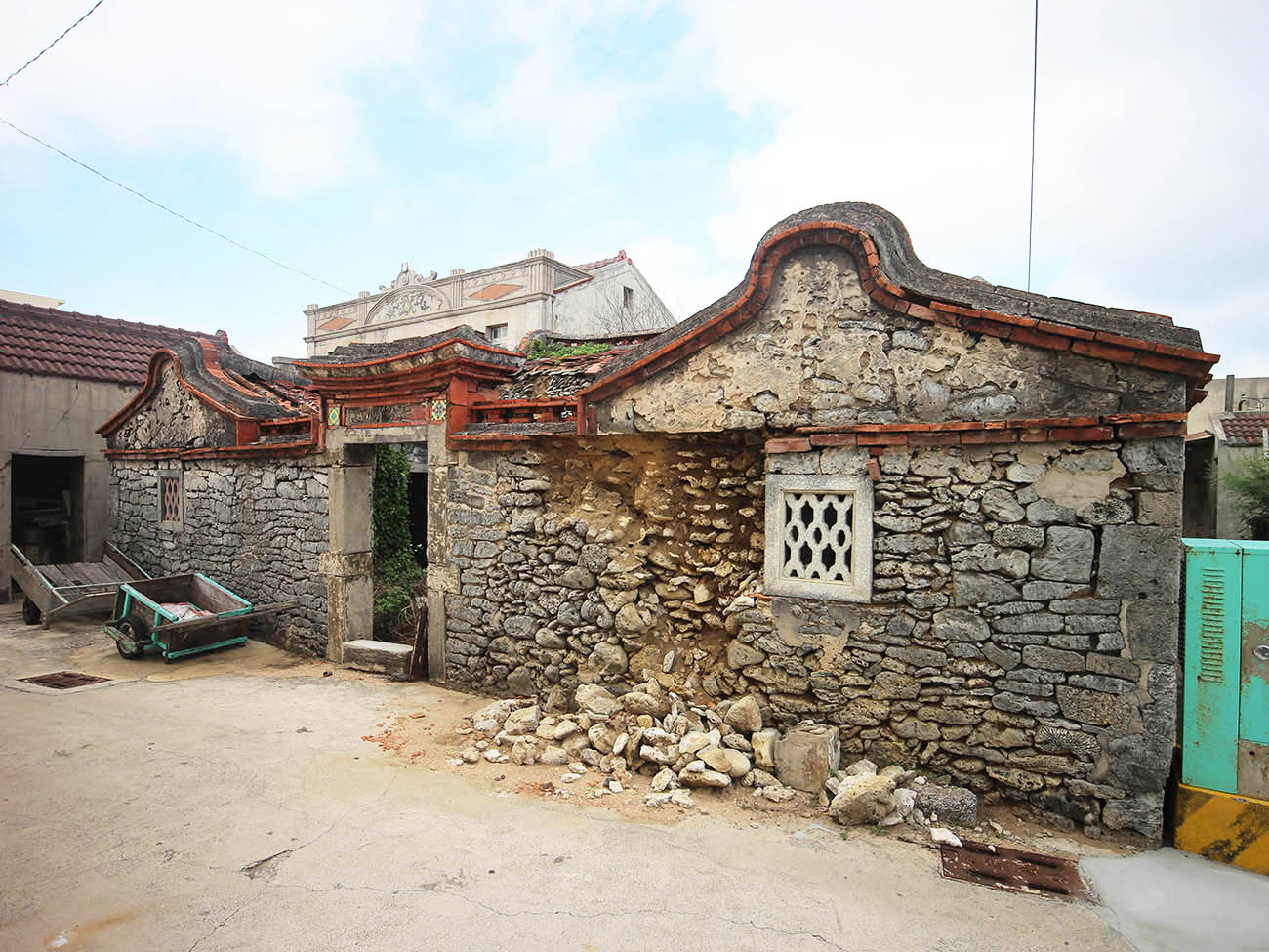 山寮派陳氏四櫸頭三合院東安村〇號